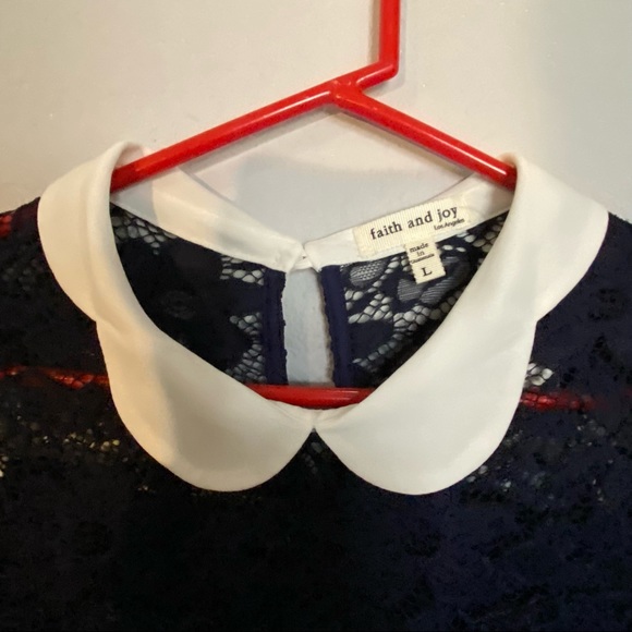 Faith and Joy Navy Blue sleeveless lace womens top size Large - Picture 4 of 6